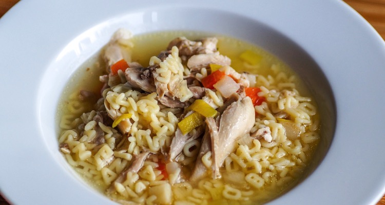 Hühnersuppe