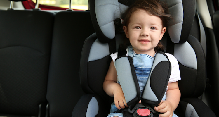 Die Sicherheit meiner Kinder im Auto gewährleisten